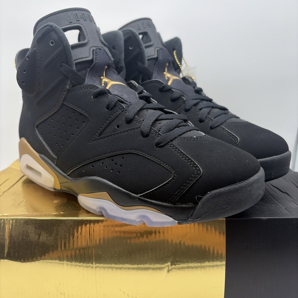 Size 9.5 - Jordan 6 Retro Defining Moments 2020 (CT4954-007) - Picture 2 of 10